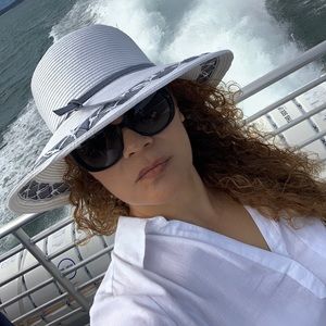 Meet your Posher, Maselina